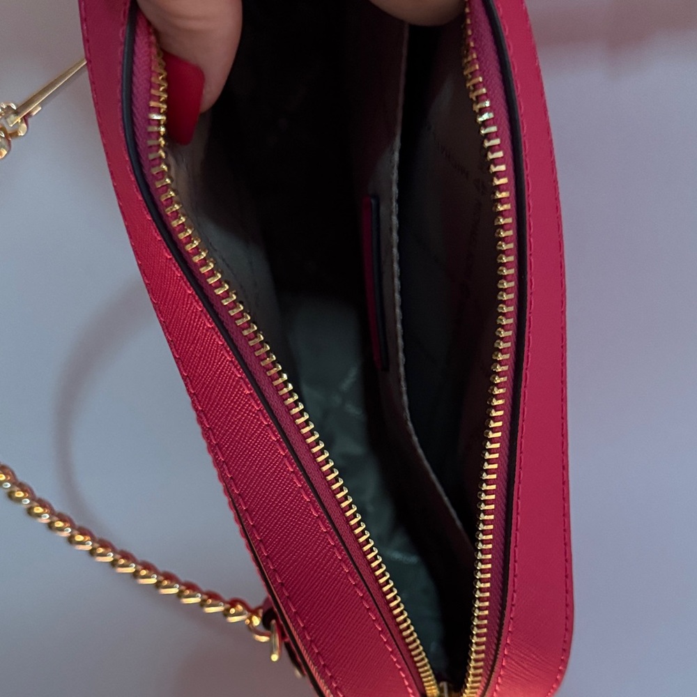 Michael Kors Pink Crossbody Bag with Gold Chain Accent - Picture 3 of 4